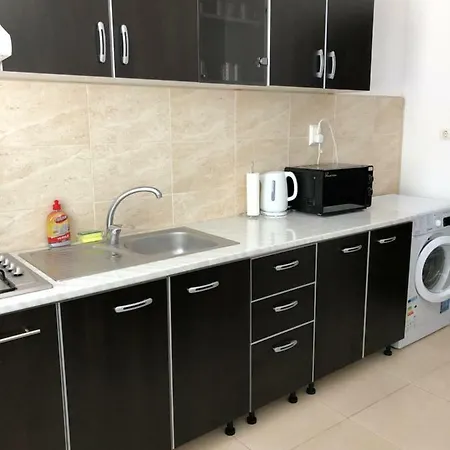 Apartment Dyana Red Summerland
